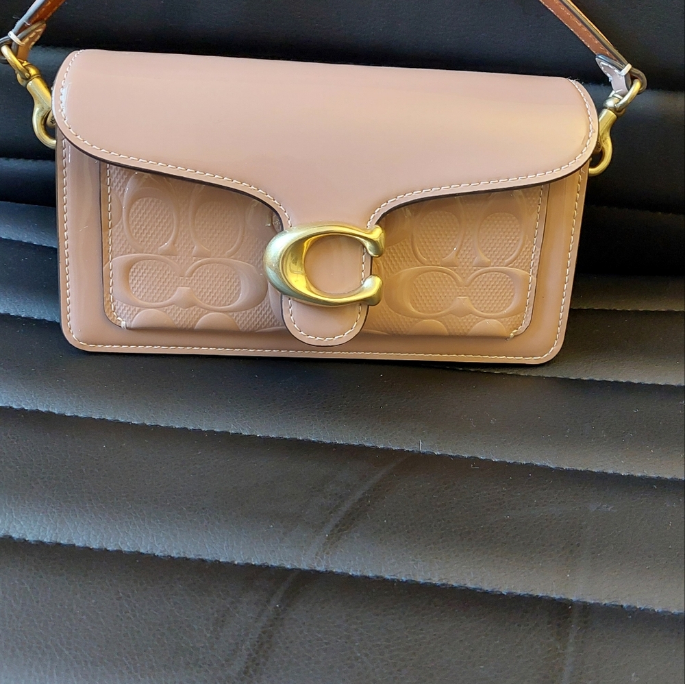 Coach Tabby Shoulder In Signature Leather